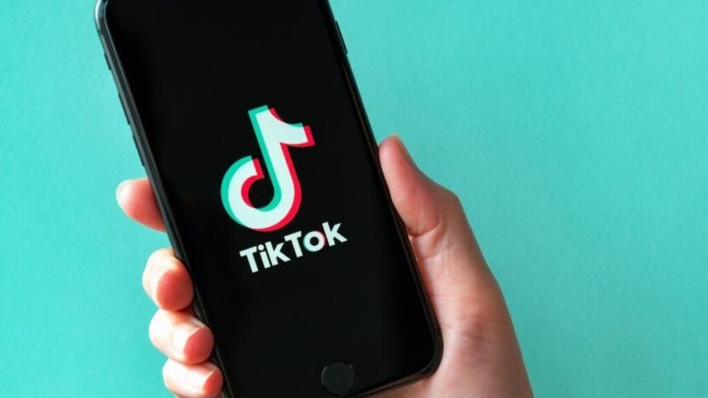 8 Cara Agar FYP di TikTok Paling Mudah dan Aman
