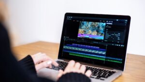 4 Aplikasi Edit Video Laptop Terbaik, Ringan Dan Berkualitas