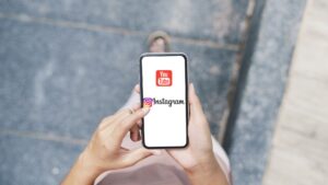 5 Cara Nonton Youtube Sambil Buka Aplikasi Lain di iPhone 2023!