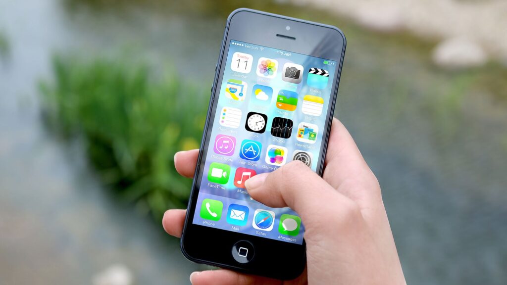 cara install aplikasi Android di iPhone