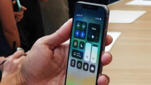 Cara Merekam Layar HP iPhone dengan Fitur Rekam Layar Bawaan